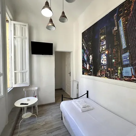 לינה וארוחת בוקר Amoroma Vatican *